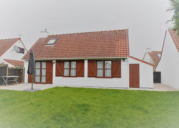 Holiday home Zeepolder I 3 De Haan